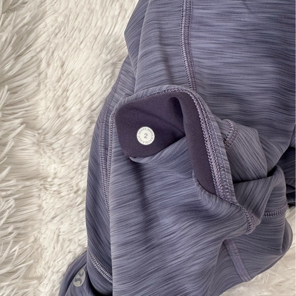 Lululemon Invigorate Tights 28” - Picture 6 of 6